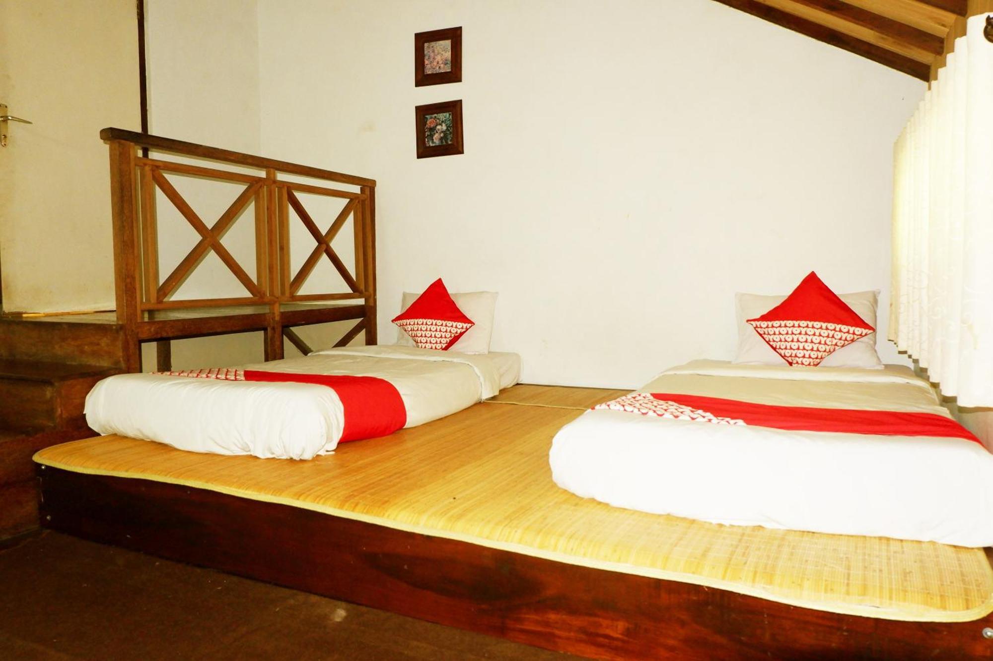 Cemara'S Homestay 巴图 外观 照片